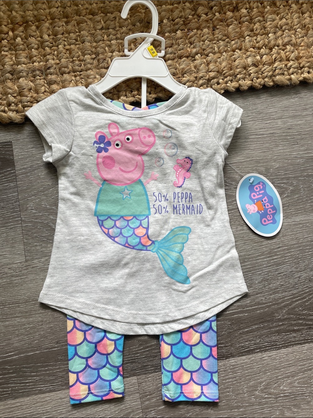 Peppa Pig Gray Tee/Multicolored Mermaid Scale Leggings